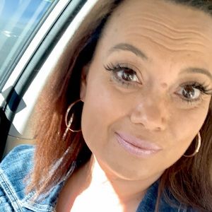 Meet your Posher, Sherry